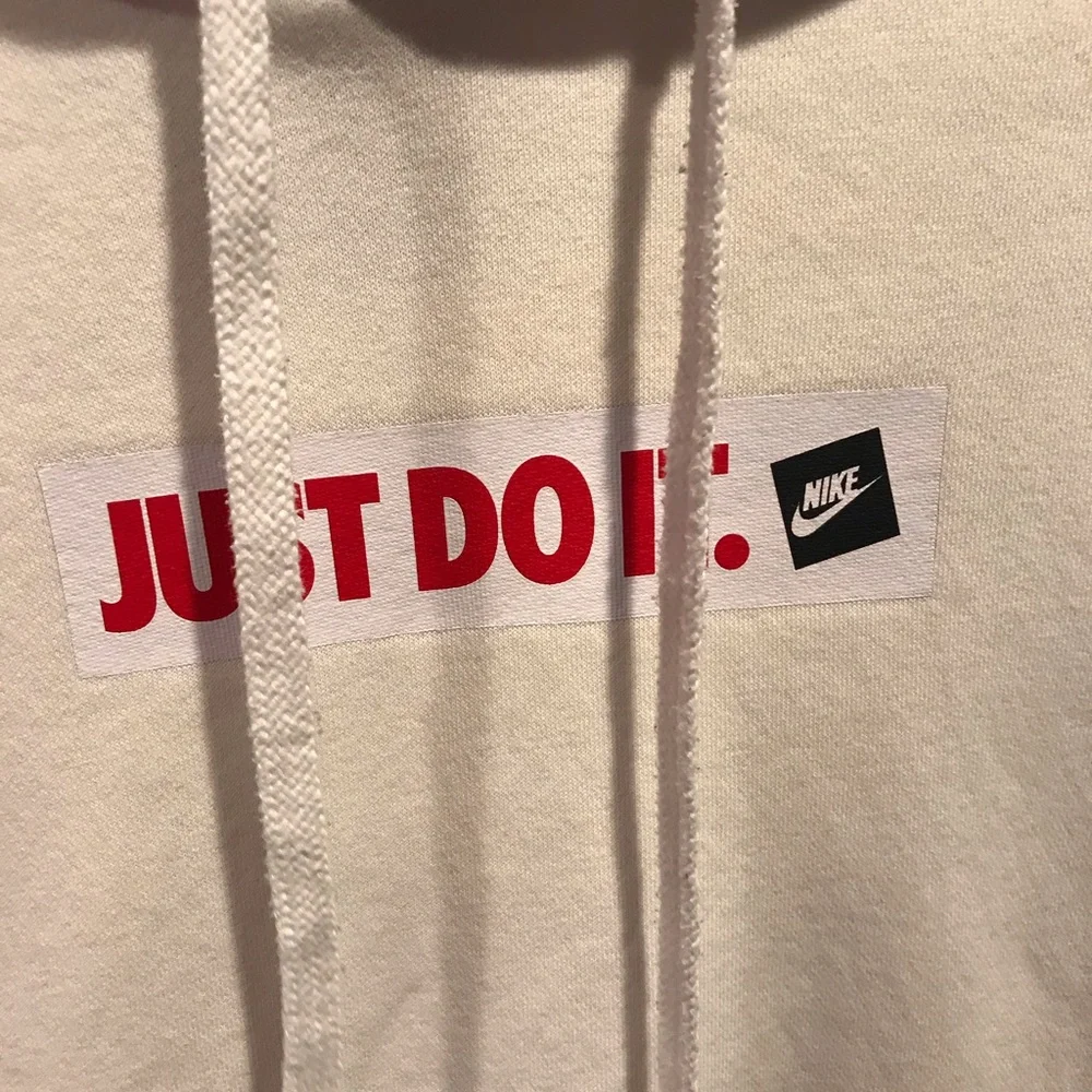 Men’s White Nike hoodie - Picture 2 of 4